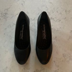 Womens/Girls Black Pumps Sz 4.5M